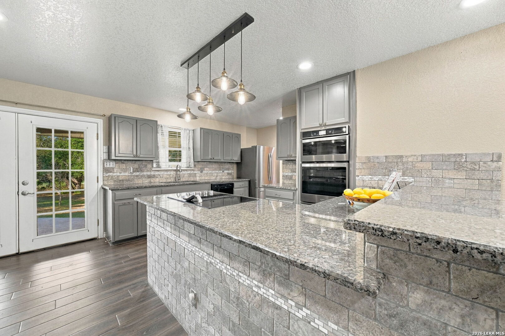 main property photo 22