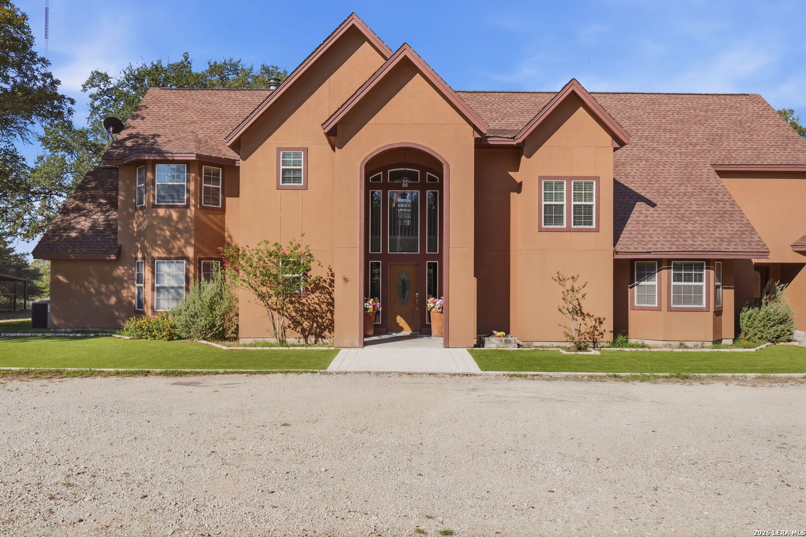main property photo 41
