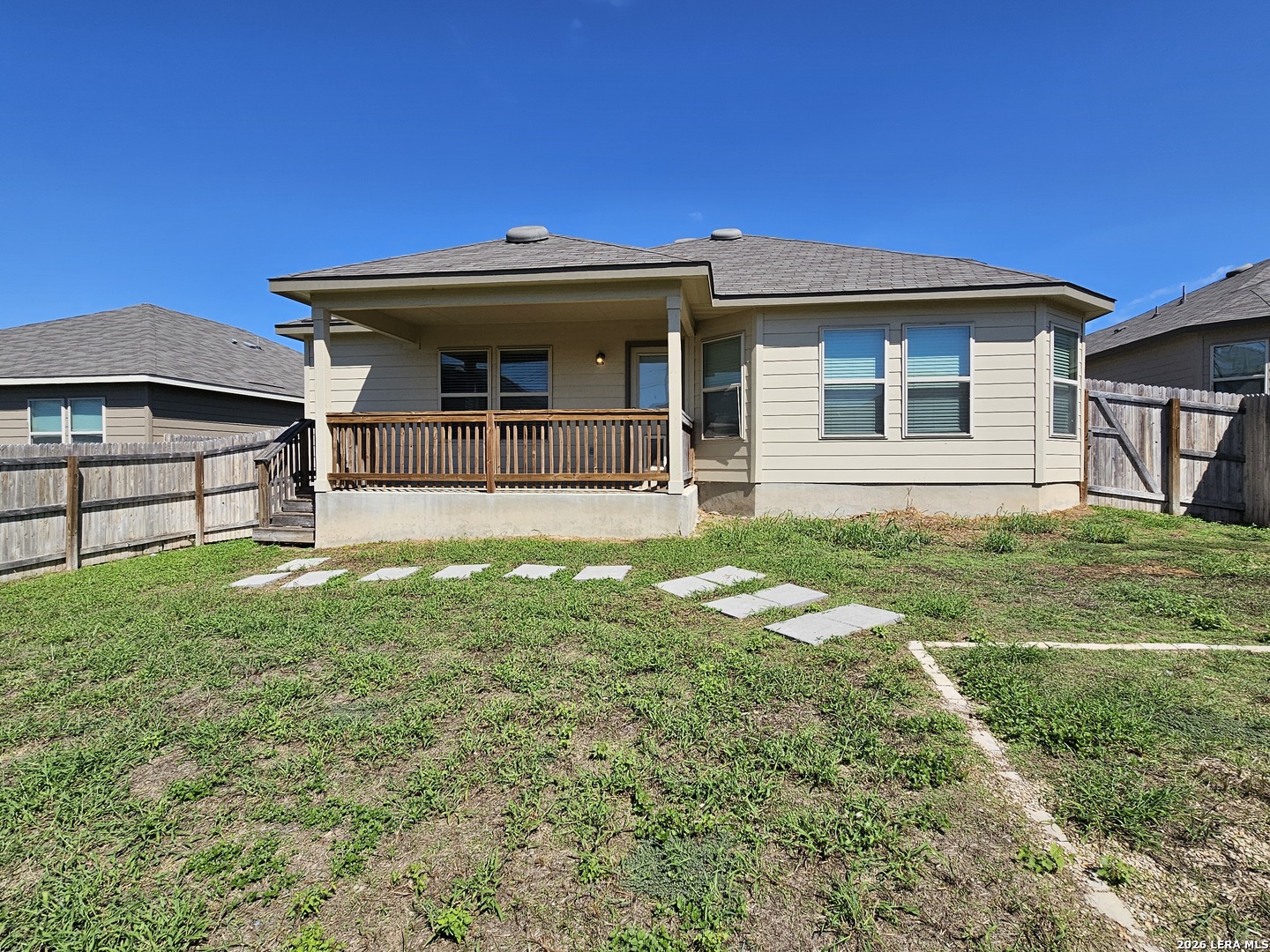 main property photo 16