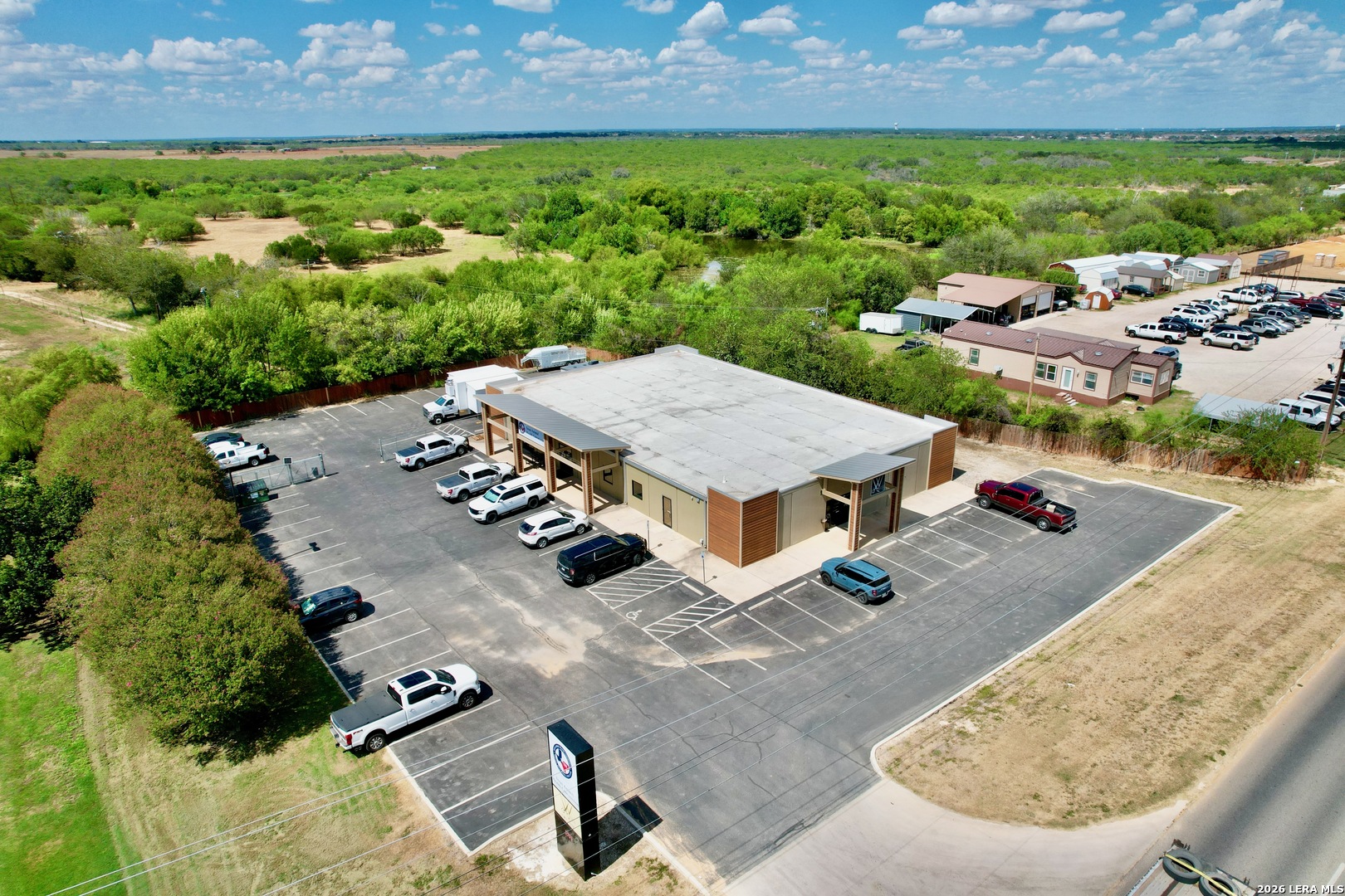 main property photo 15