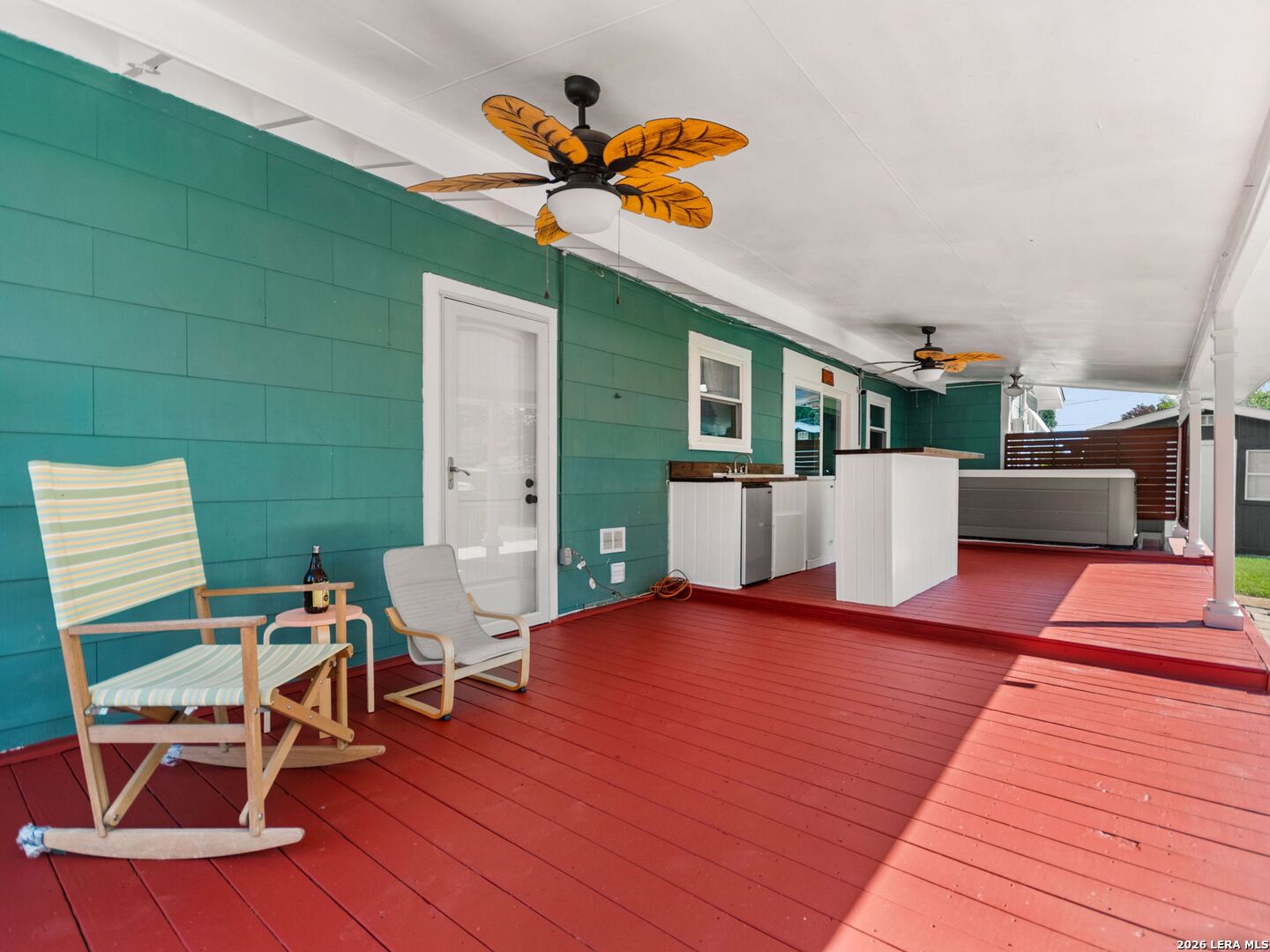 main property photo 30
