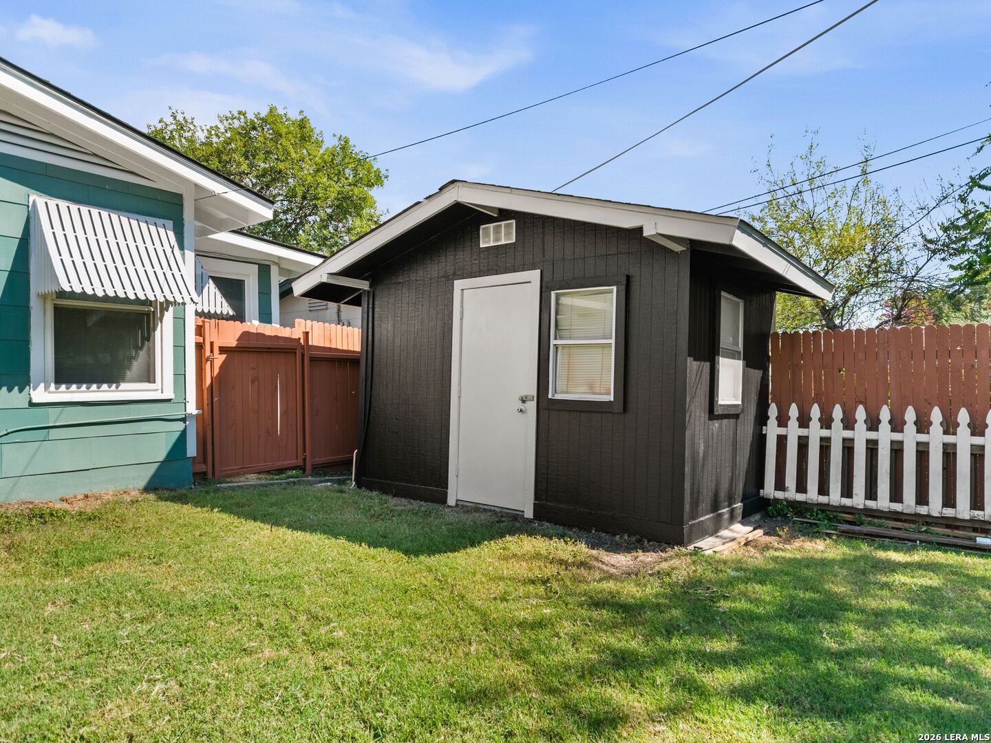 main property photo 33