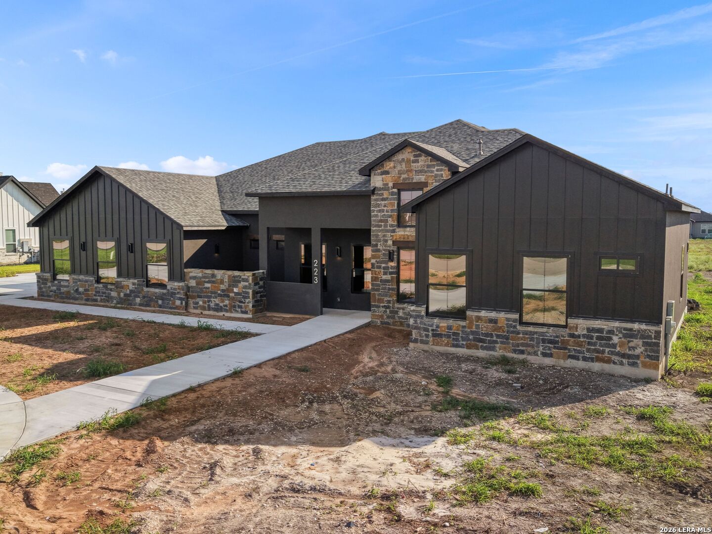 main property photo 51