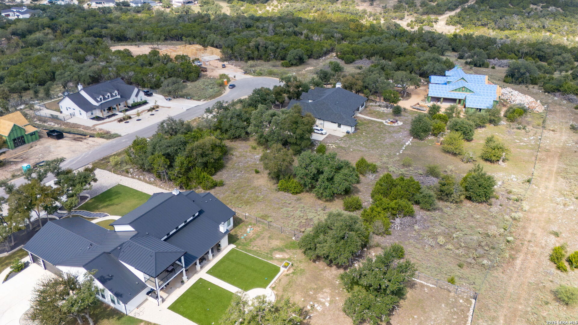 main property photo 6