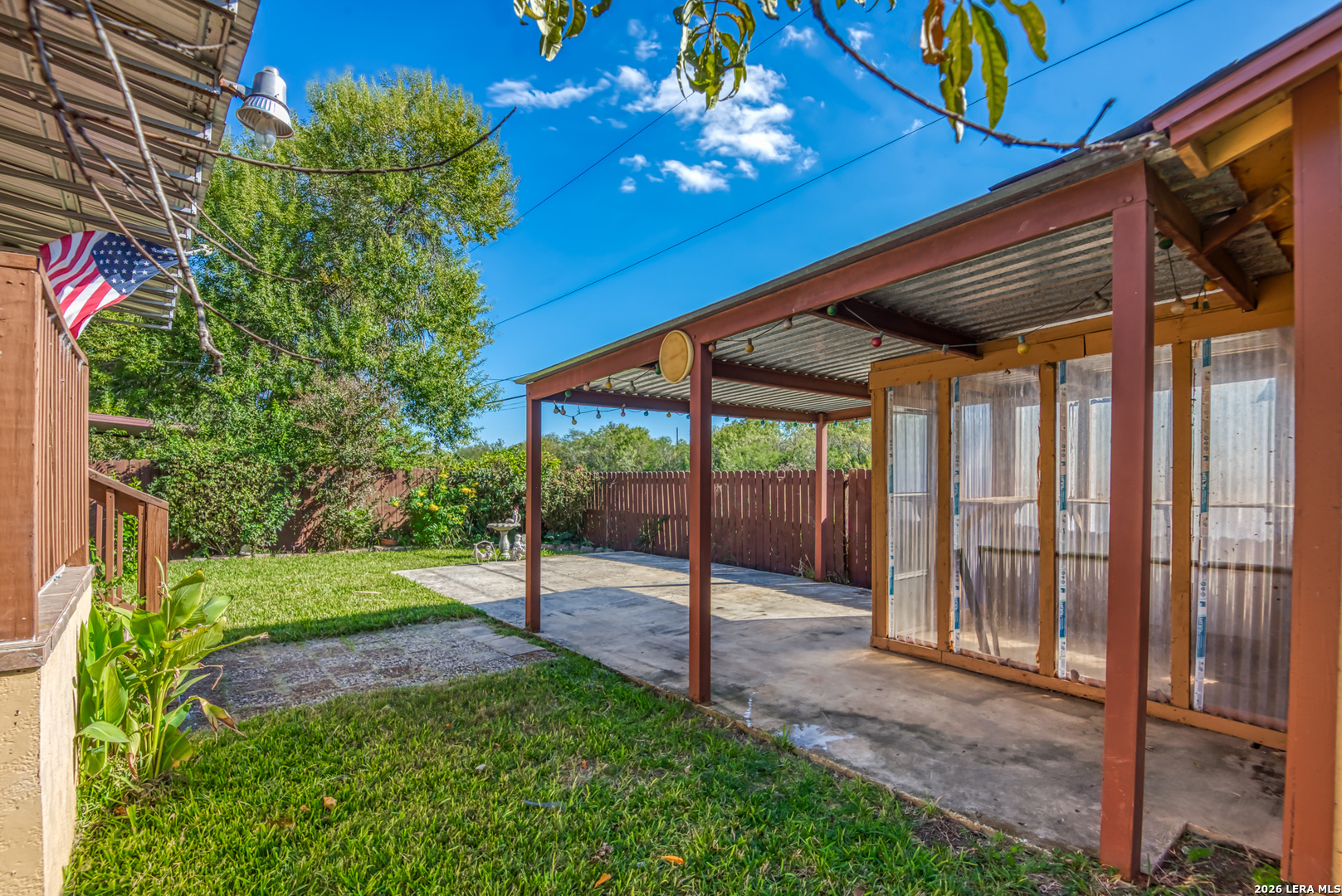 main property photo 31