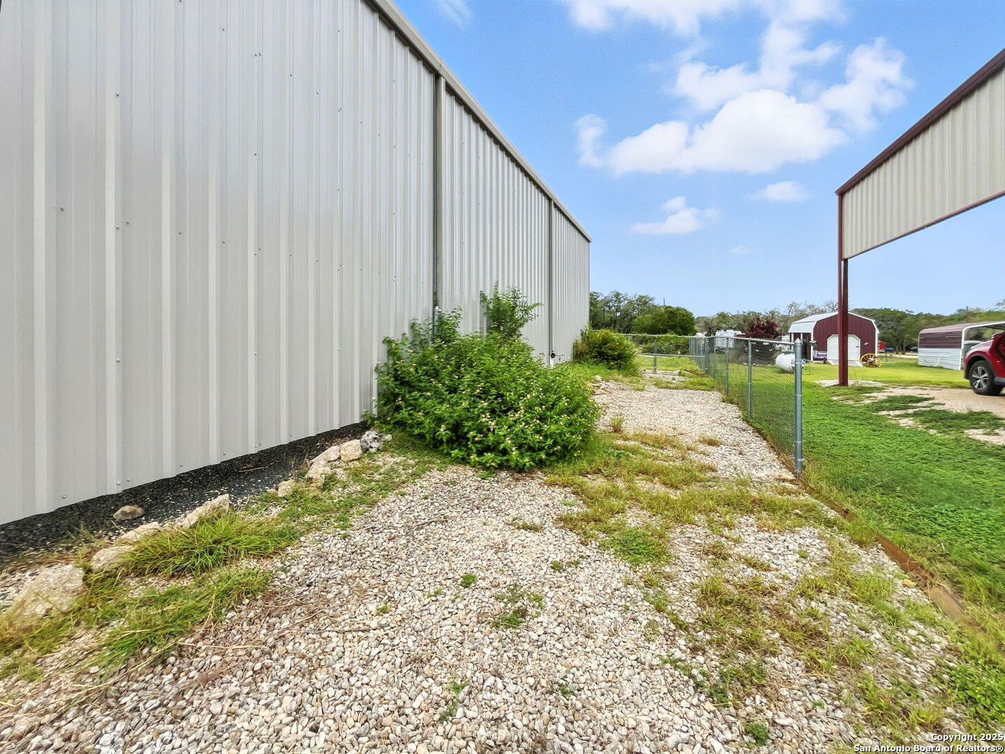 main property photo 21