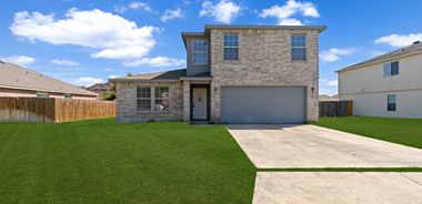 image of property with 4 Bed | 2 Bath | 2,476 Sqft