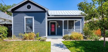 image of property with 3 Bed | 2 Bath | 1,479 Sqft