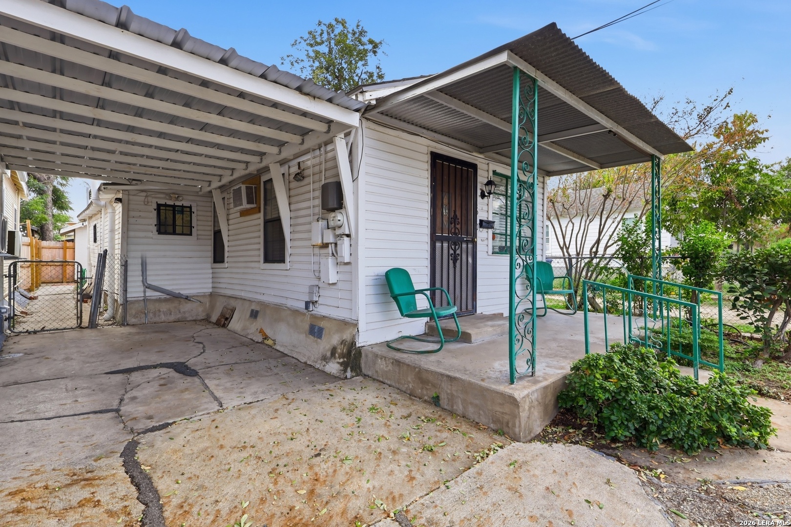 main property photo 2