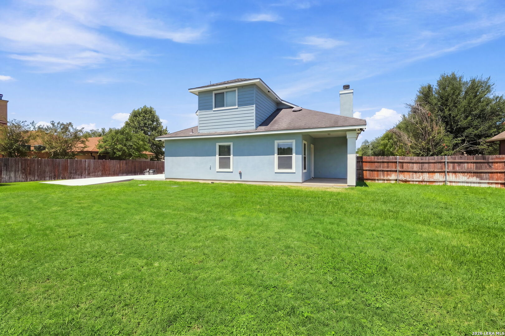 main property photo 30