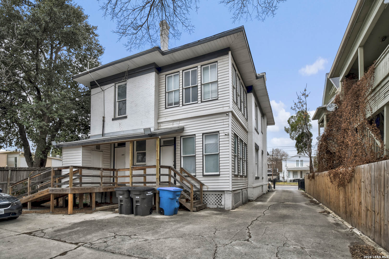 main property photo 8