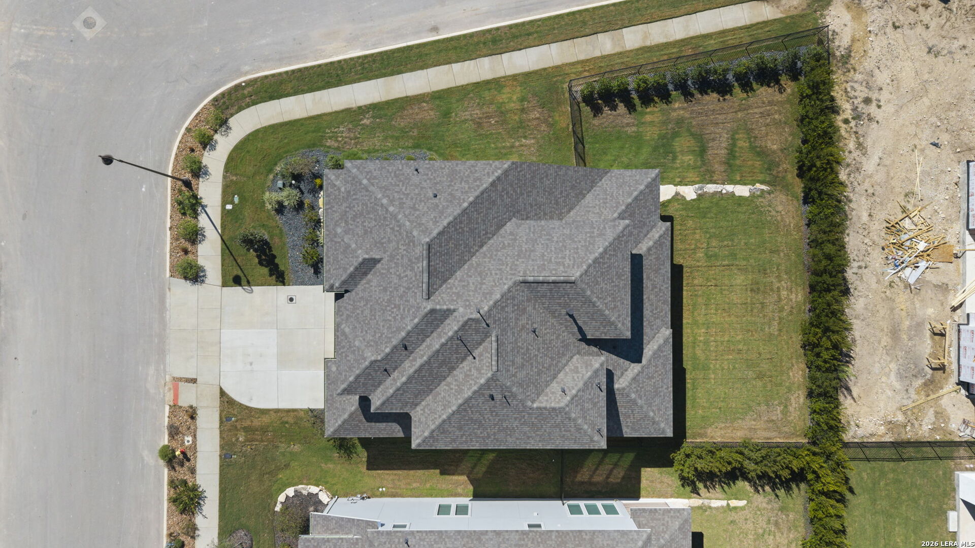 main property photo 60