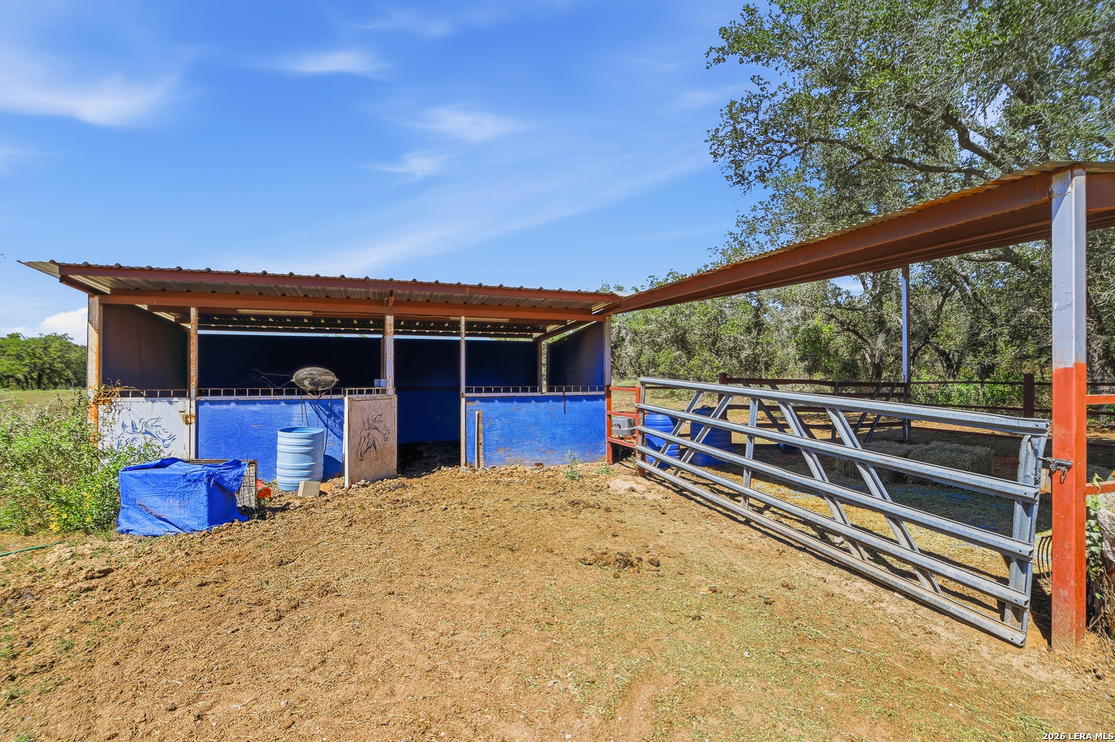 main property photo 4