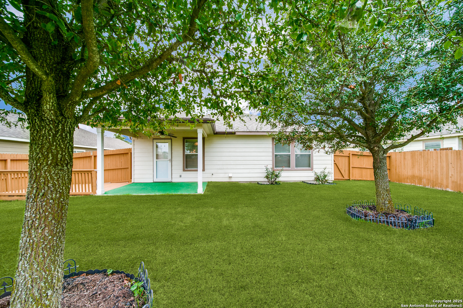 main property photo 12
