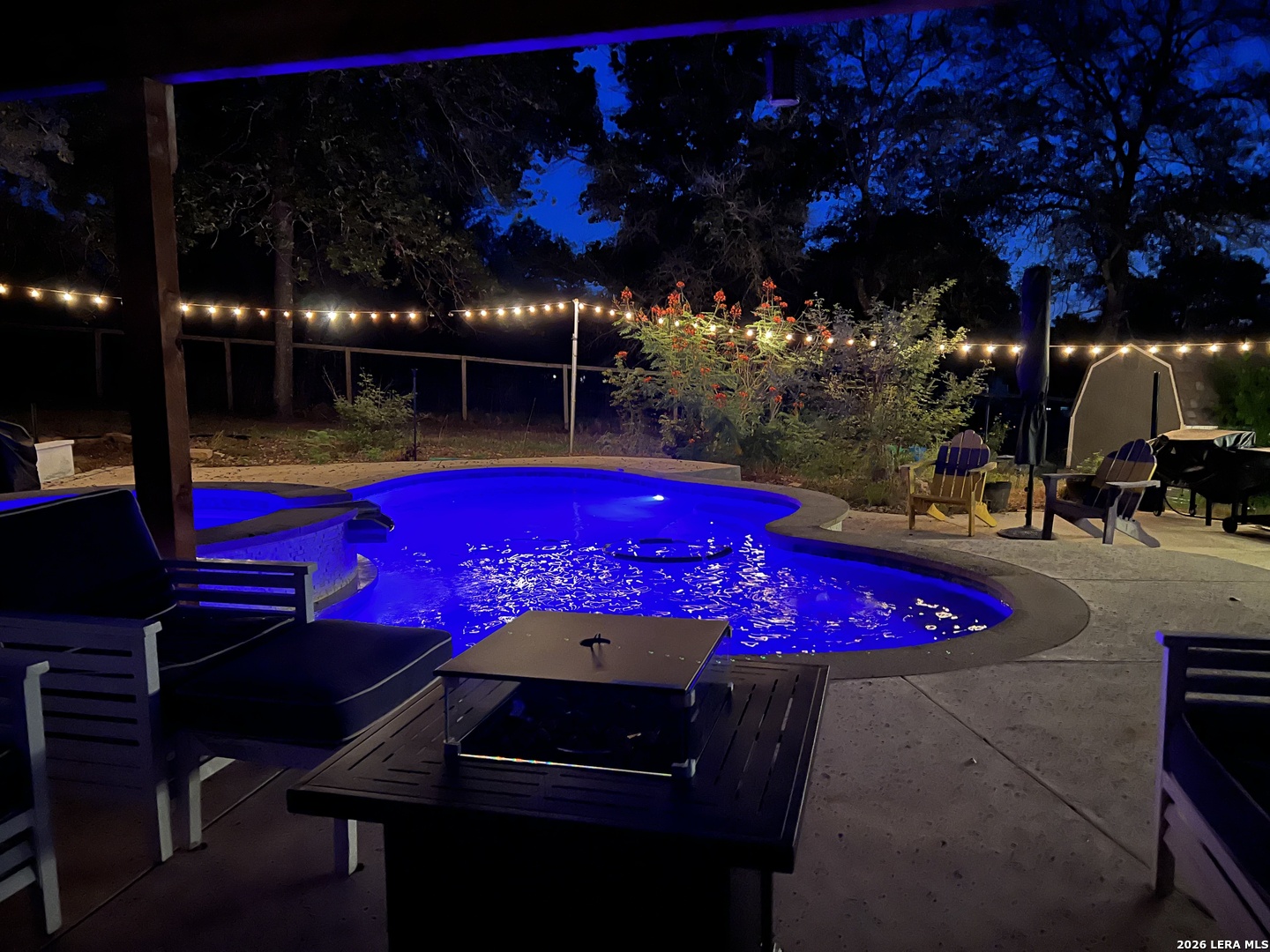 main property photo 28