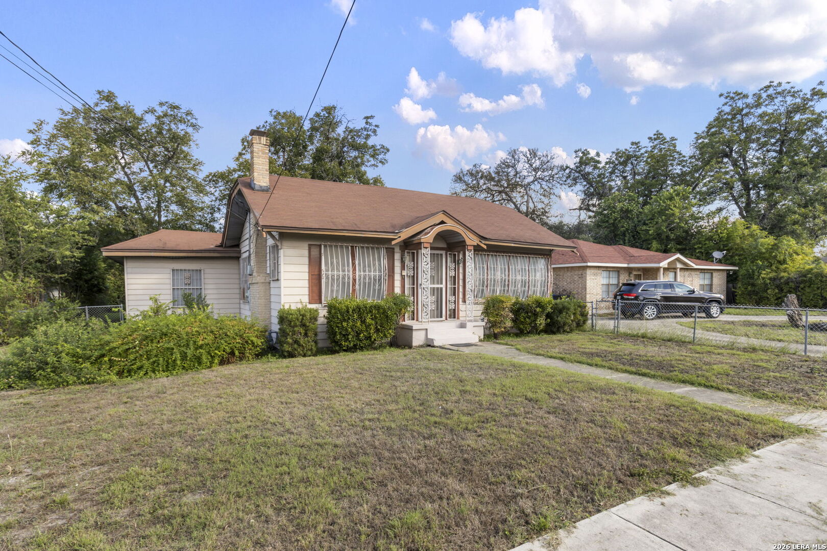 main property photo 34
