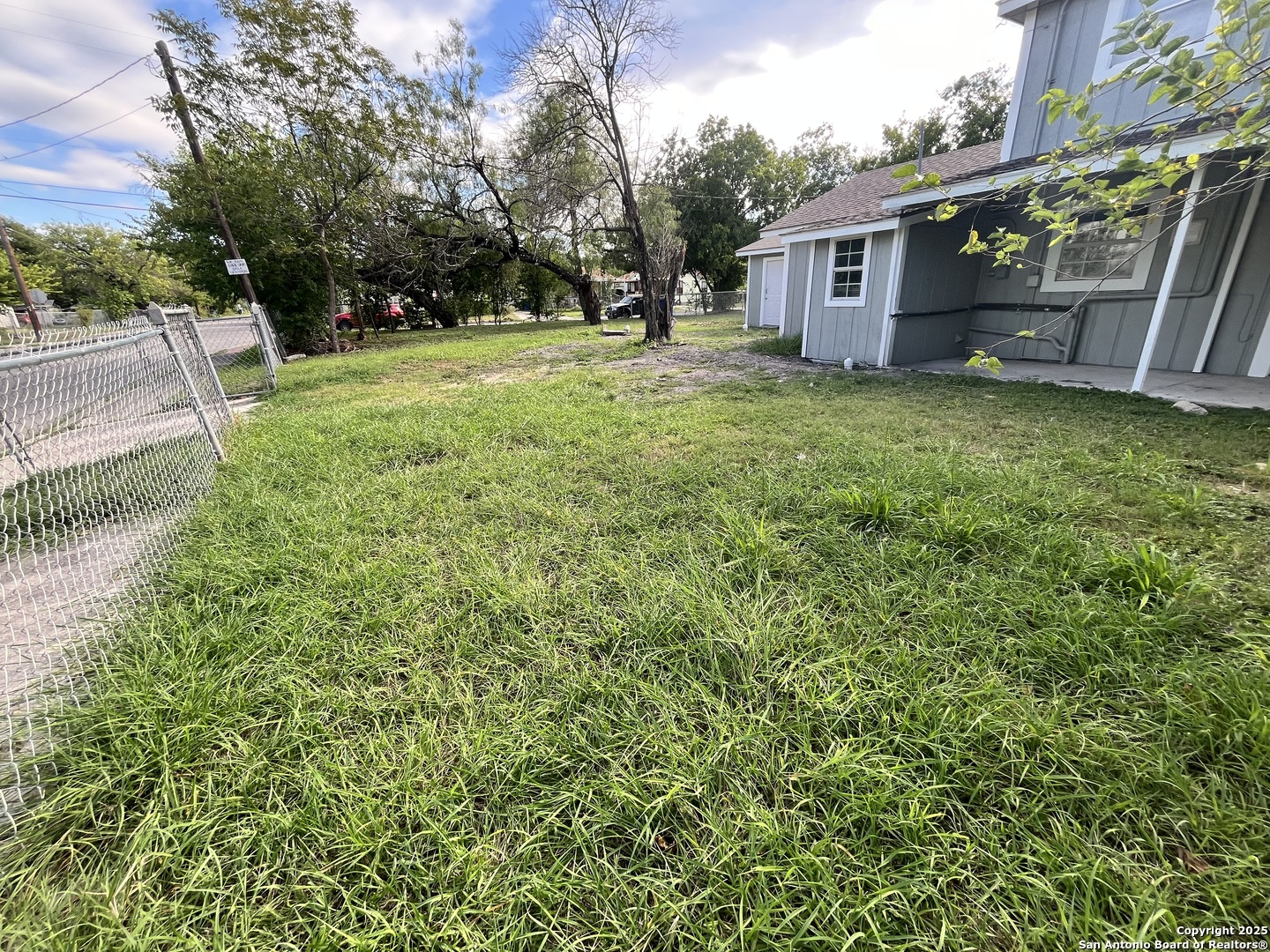 main property photo 10