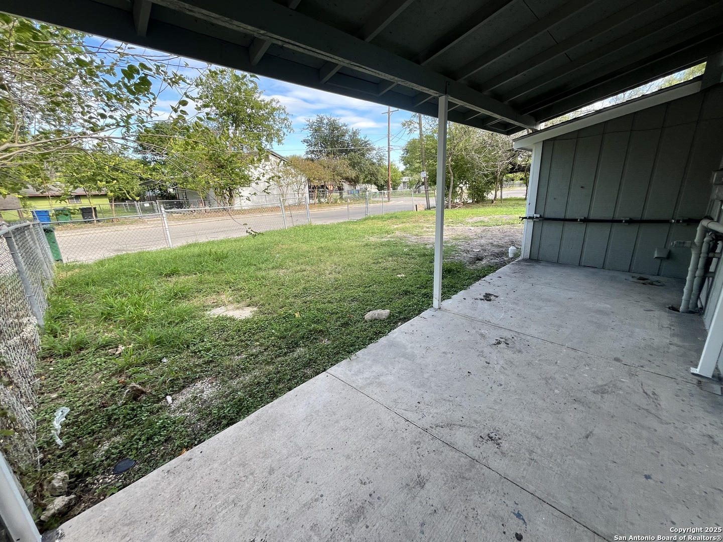 main property photo 9