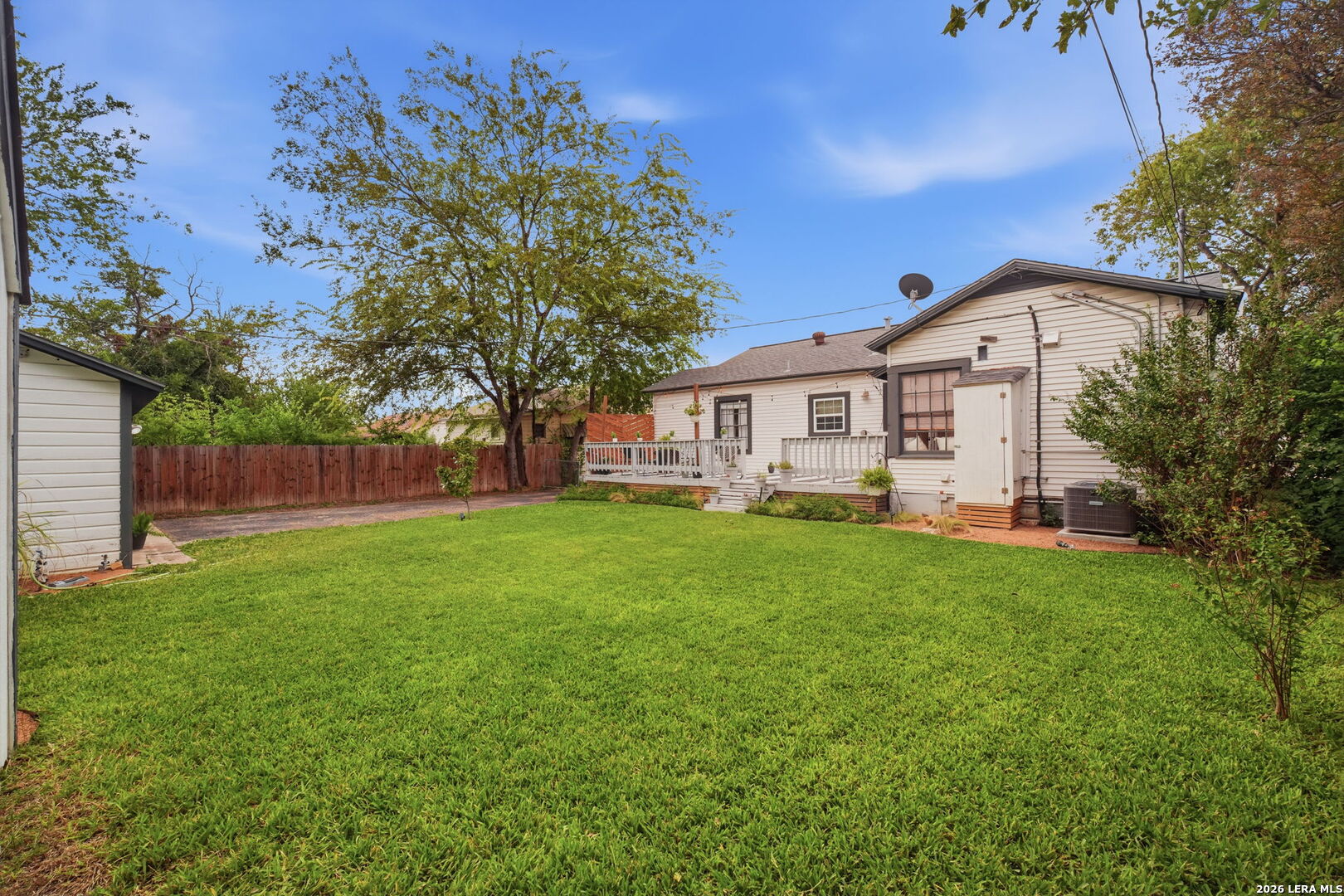 main property photo 34