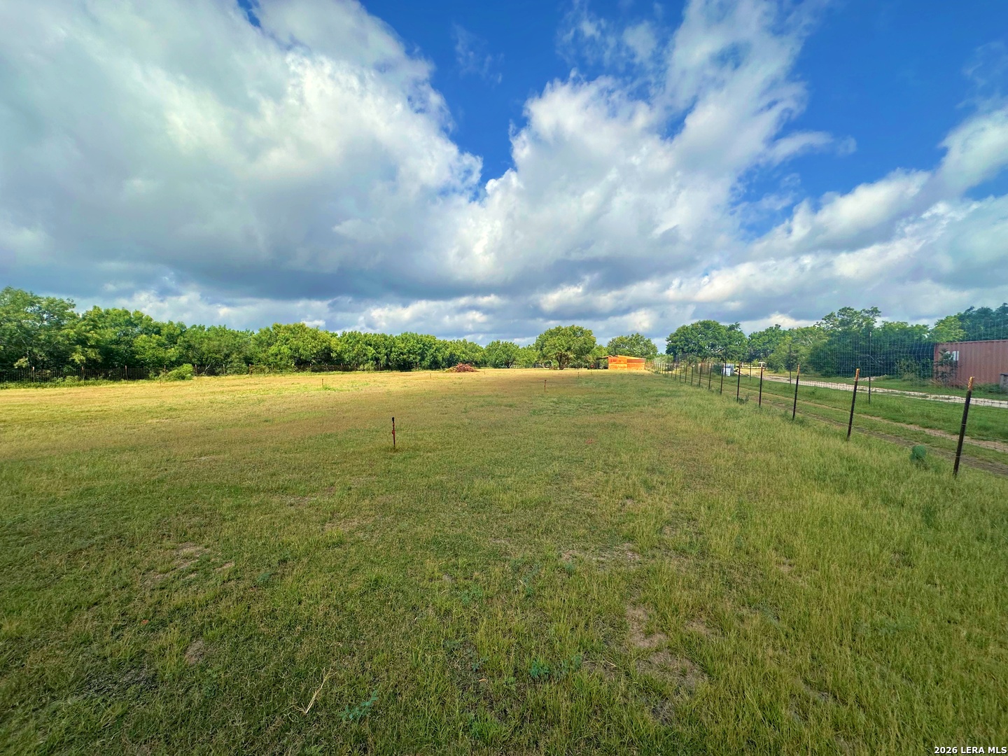 main property photo 31