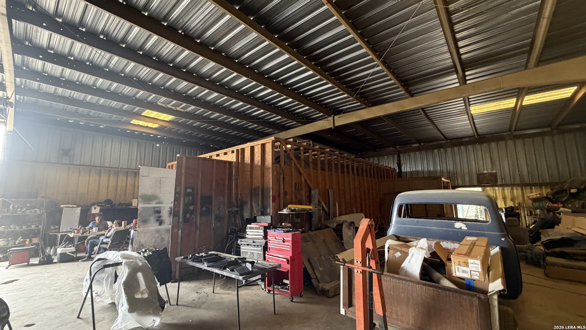 main property photo 8