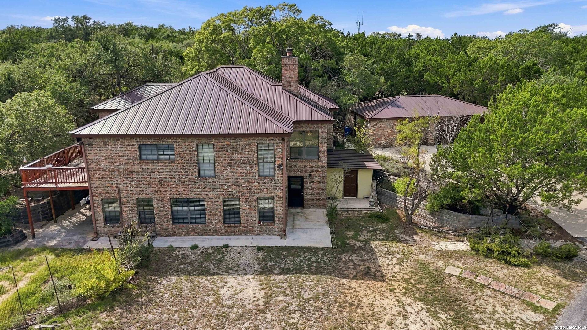 main property photo 70