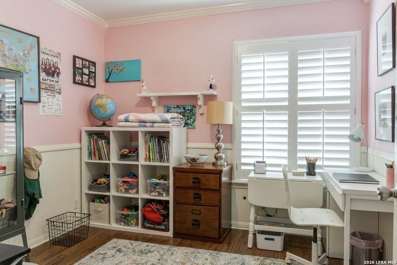main property photo 9