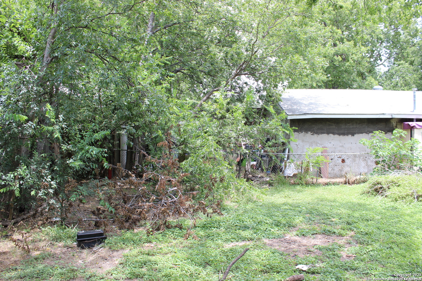 main property photo 9