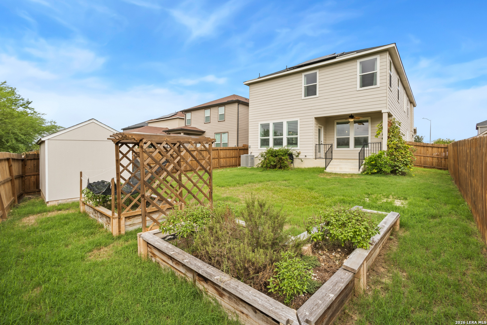 main property photo 23