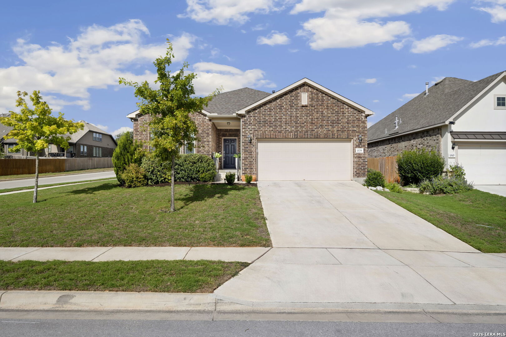 main property photo 8