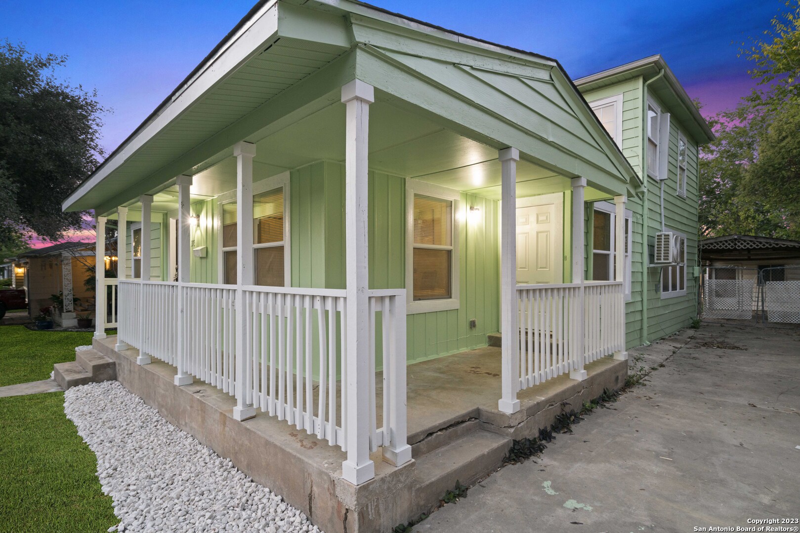 main property photo 22
