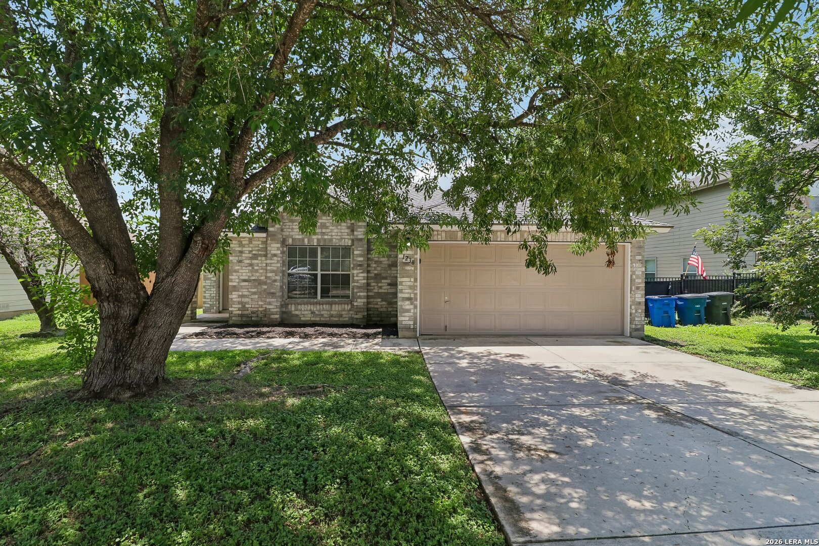 main property photo 16