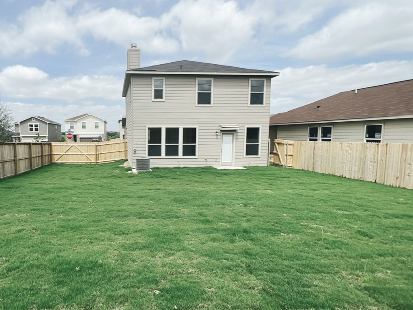 main property photo 12