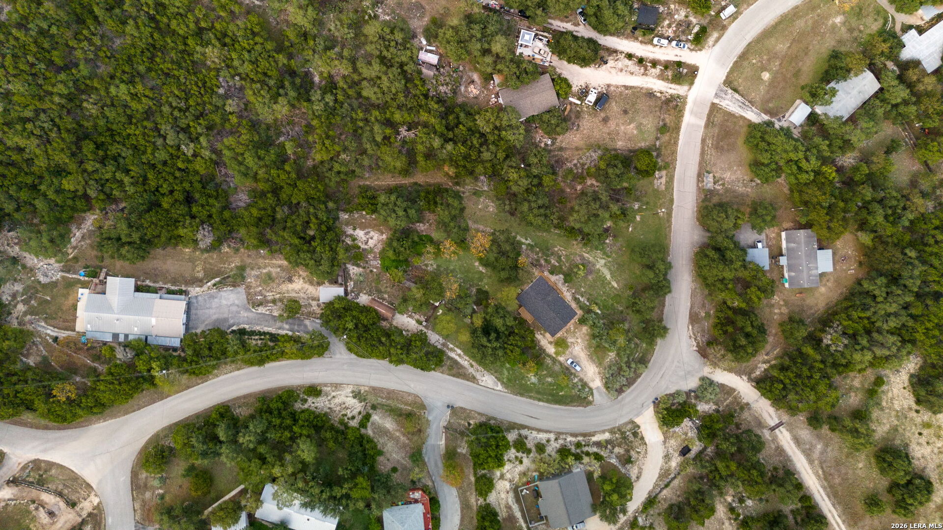 main property photo 34