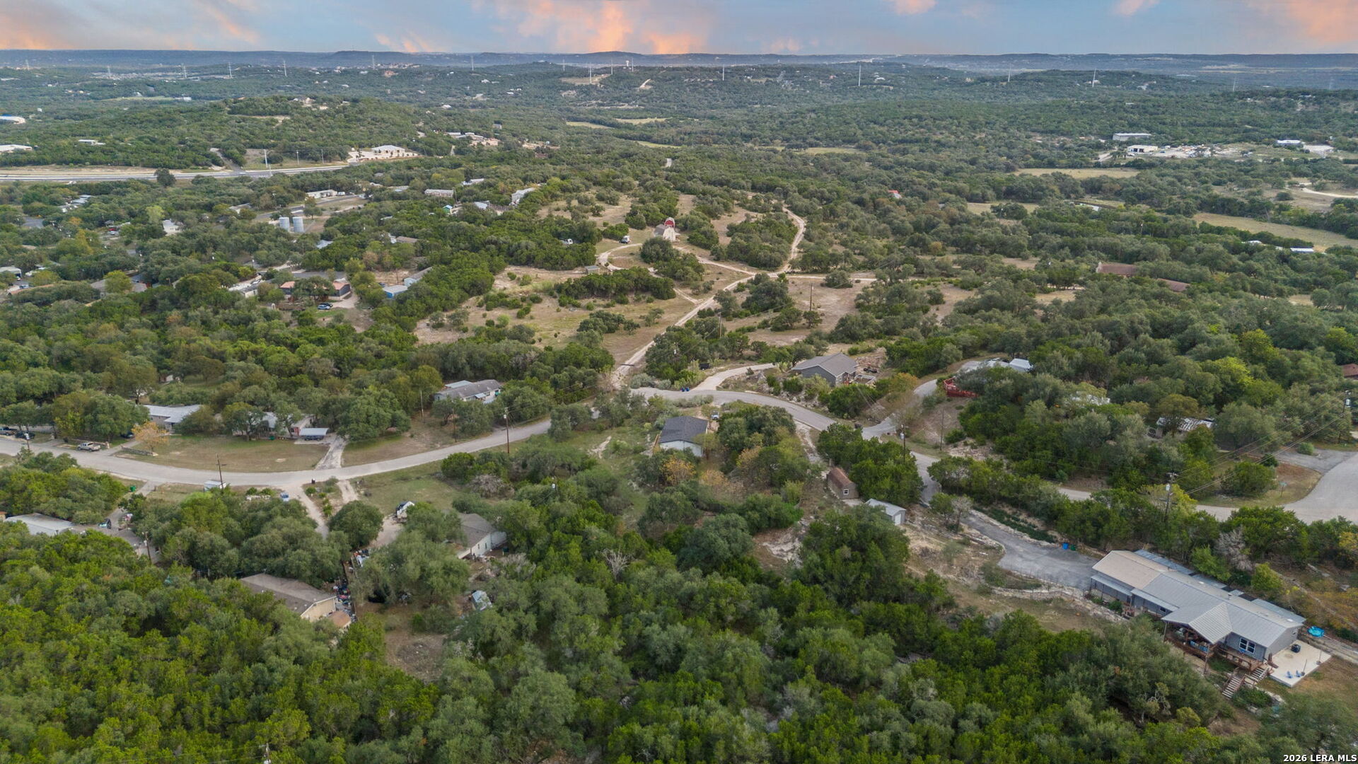 main property photo 40