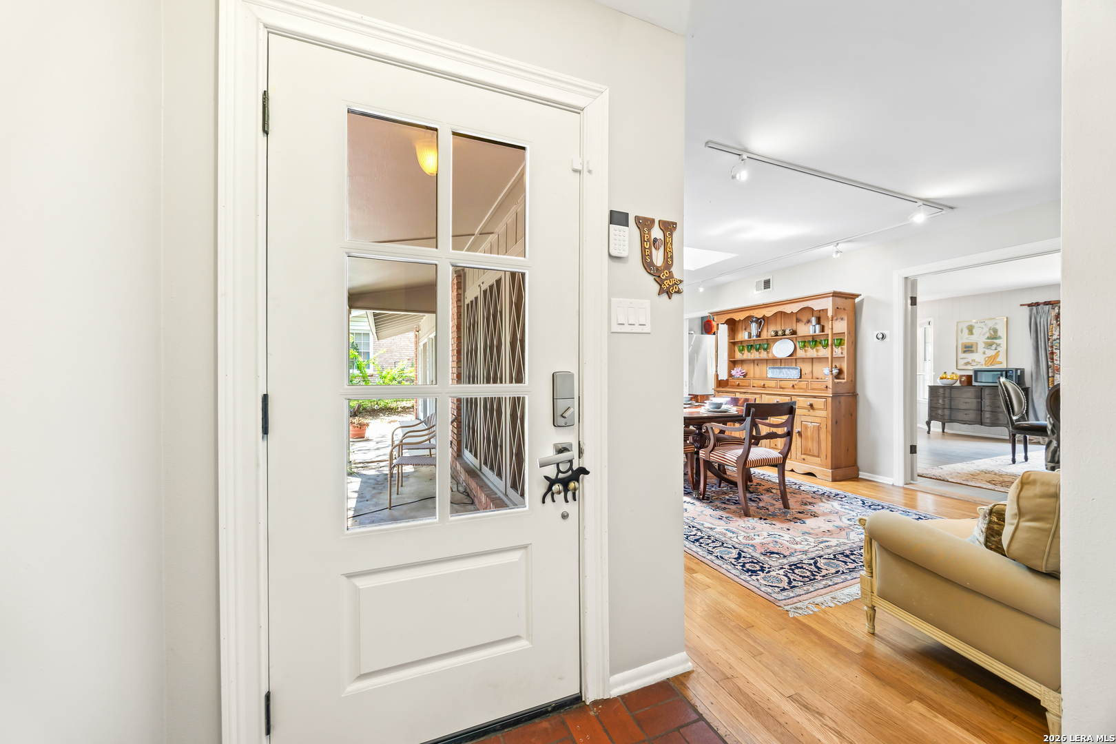 main property photo 6