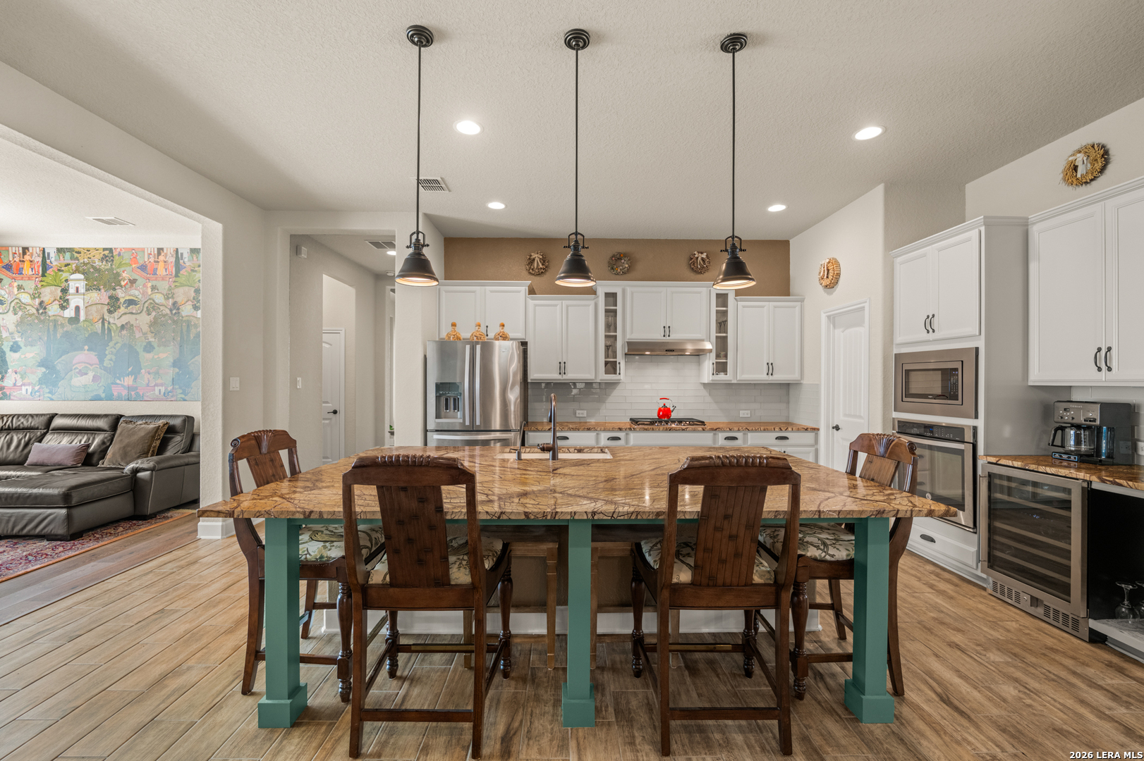 main property photo 14