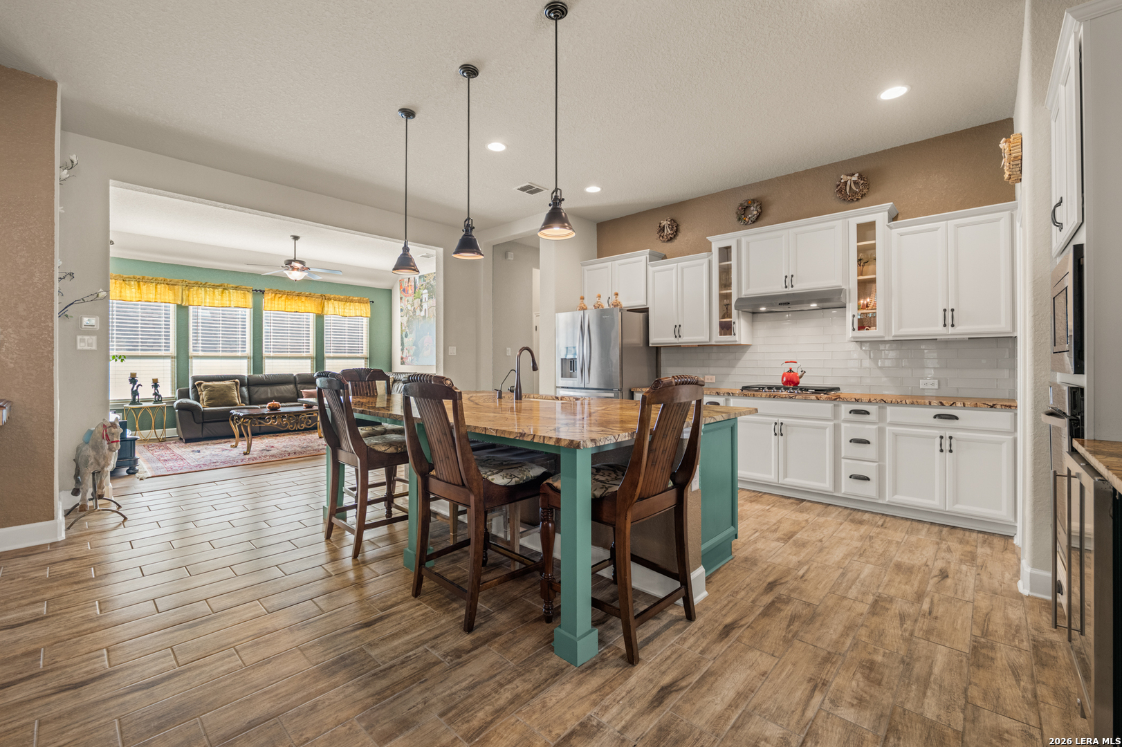 main property photo 15