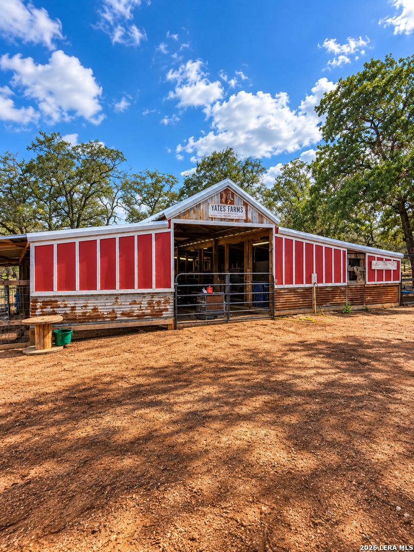 main property photo 29