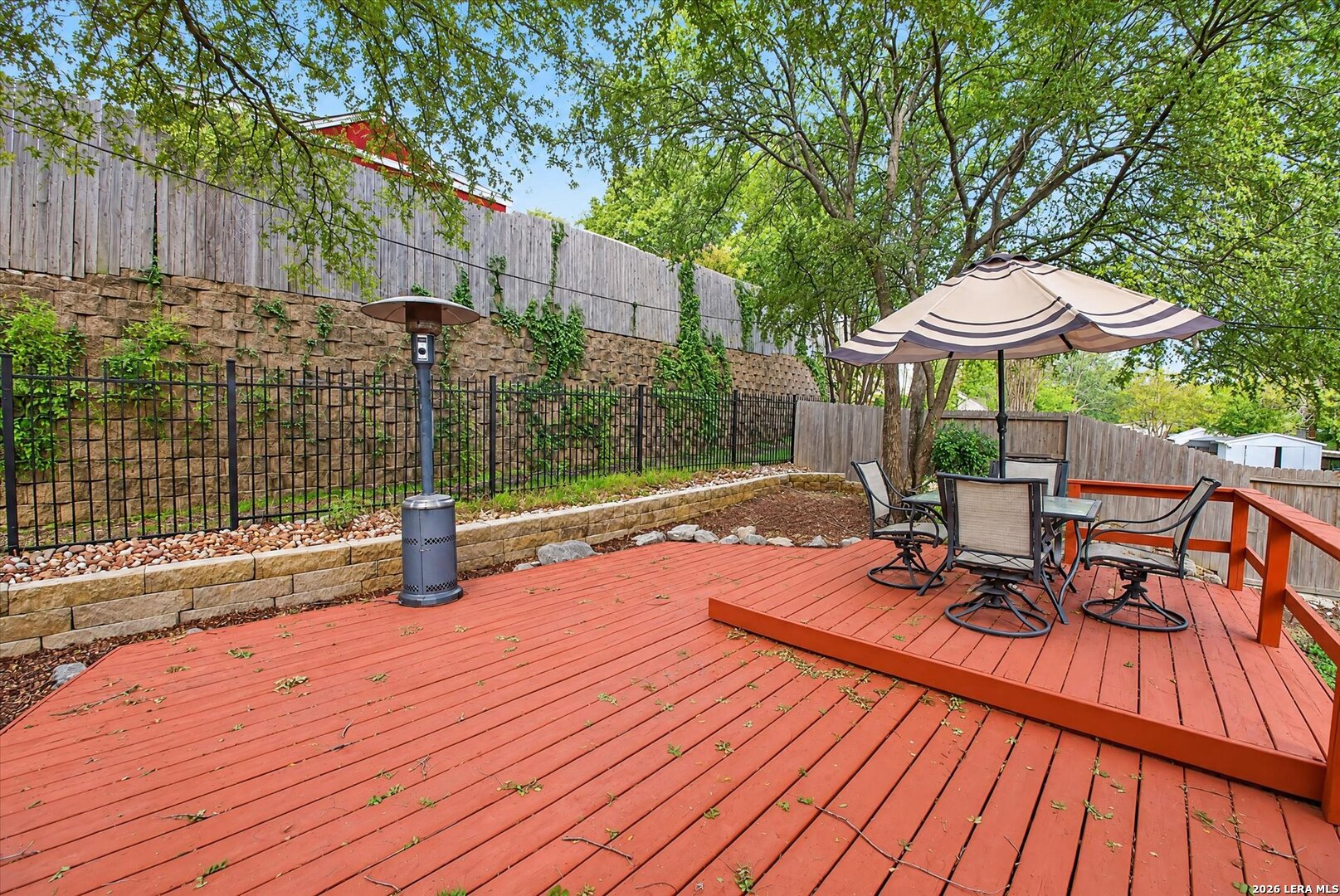 main property photo 38
