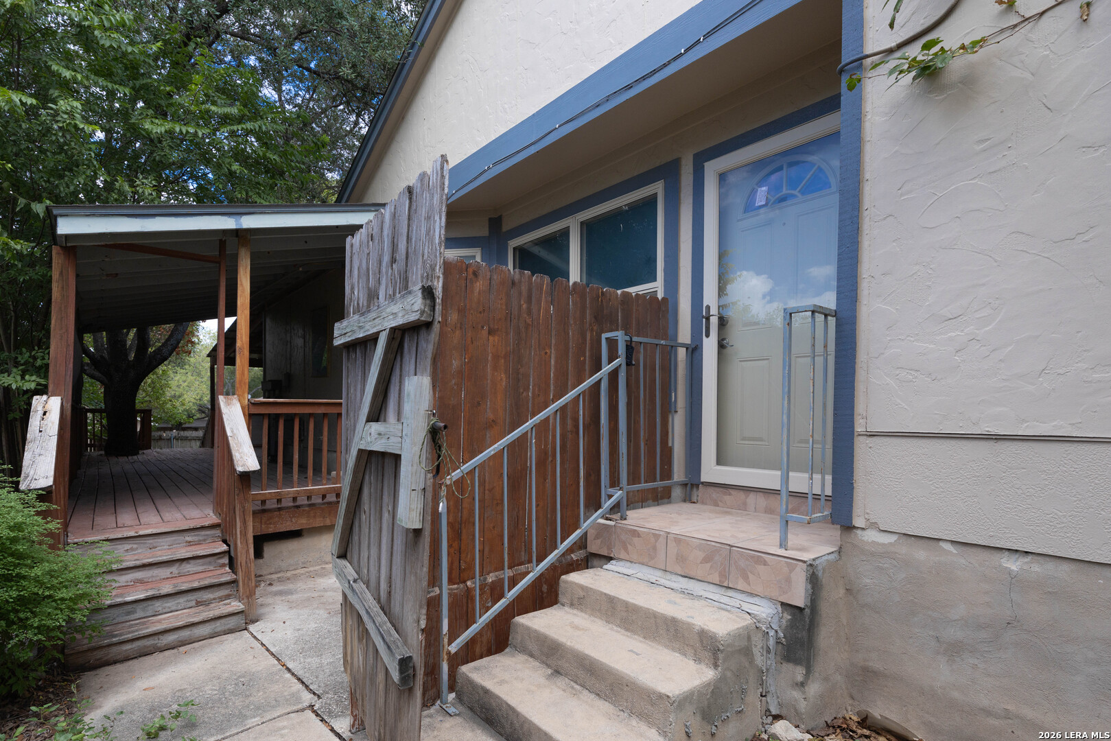 main property photo 11