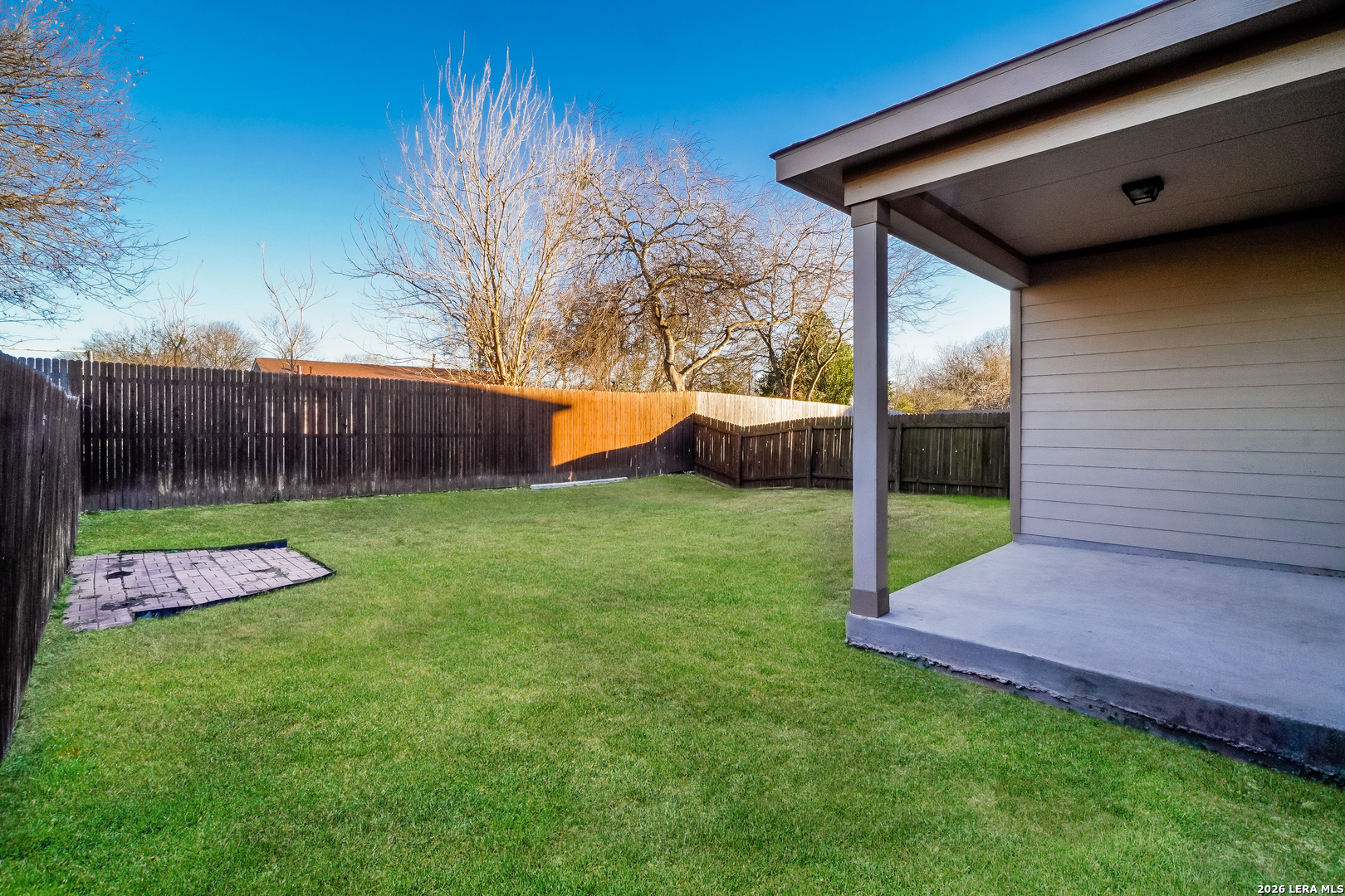 main property photo 13