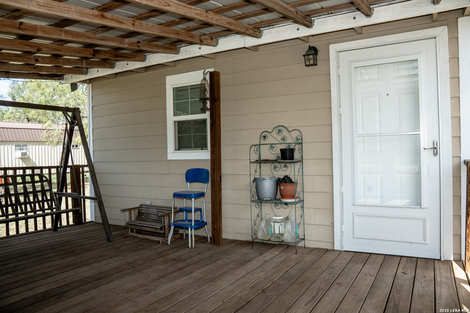 main property photo 16
