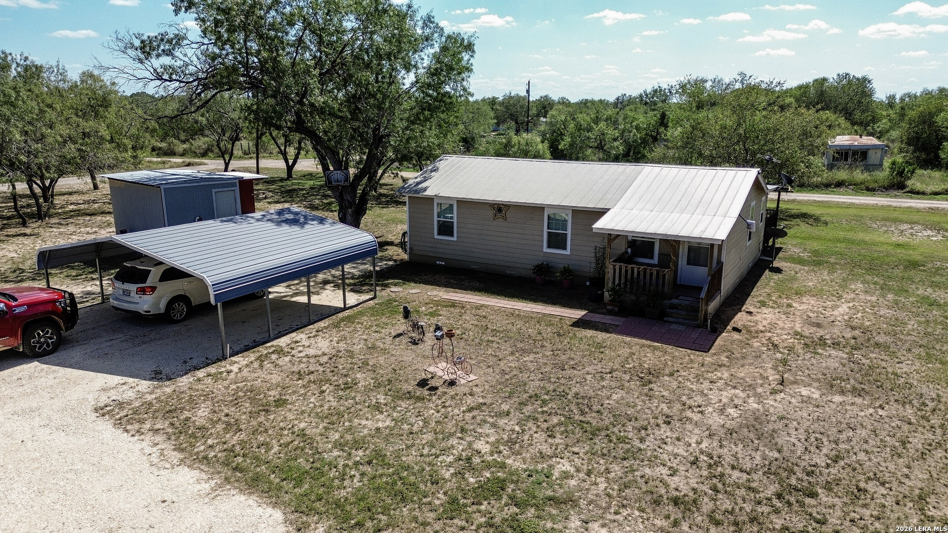 main property photo 2