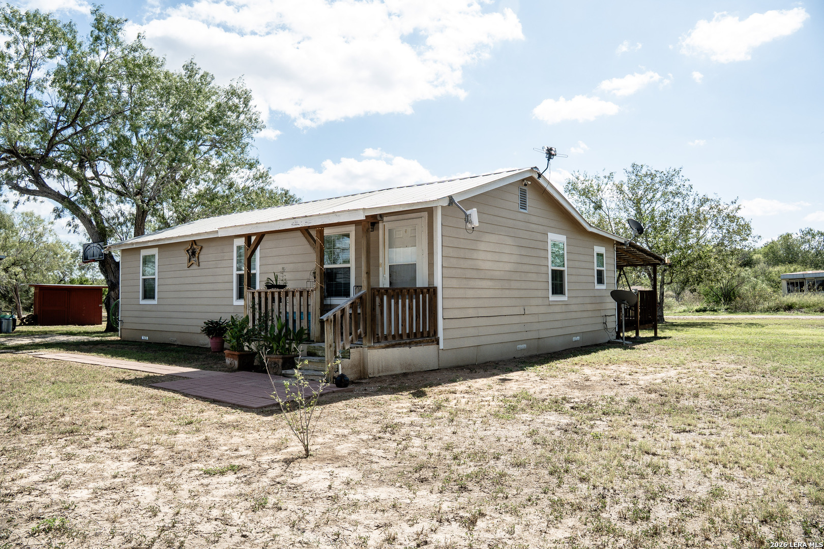 main property photo 21