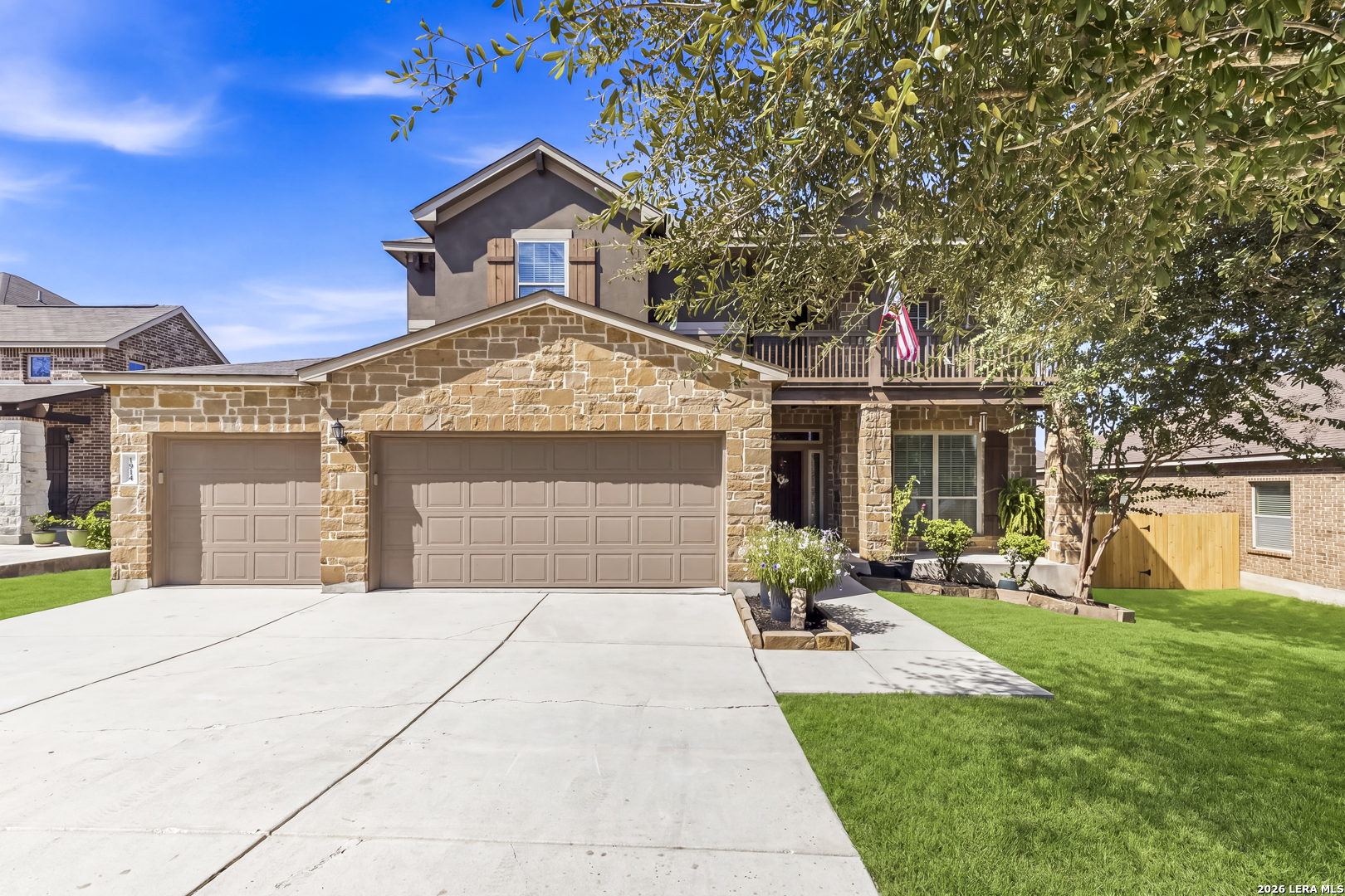 main property photo 9