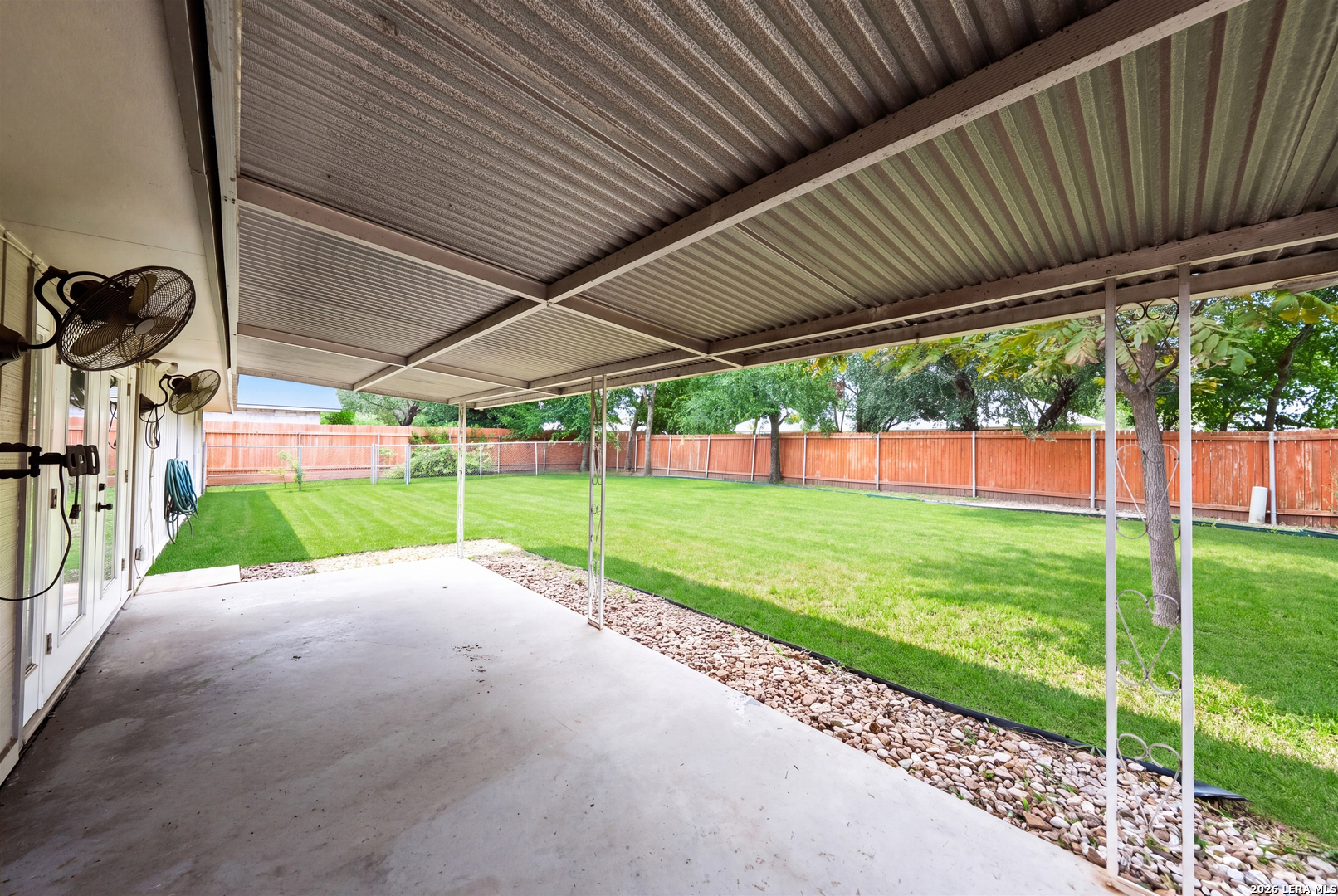 main property photo 36