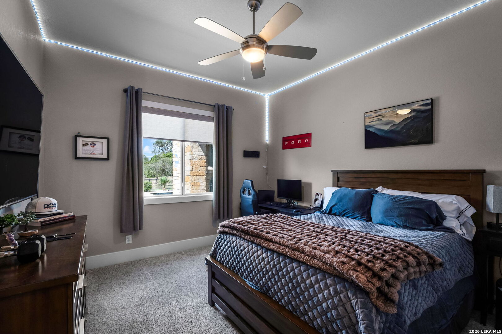 main property photo 23