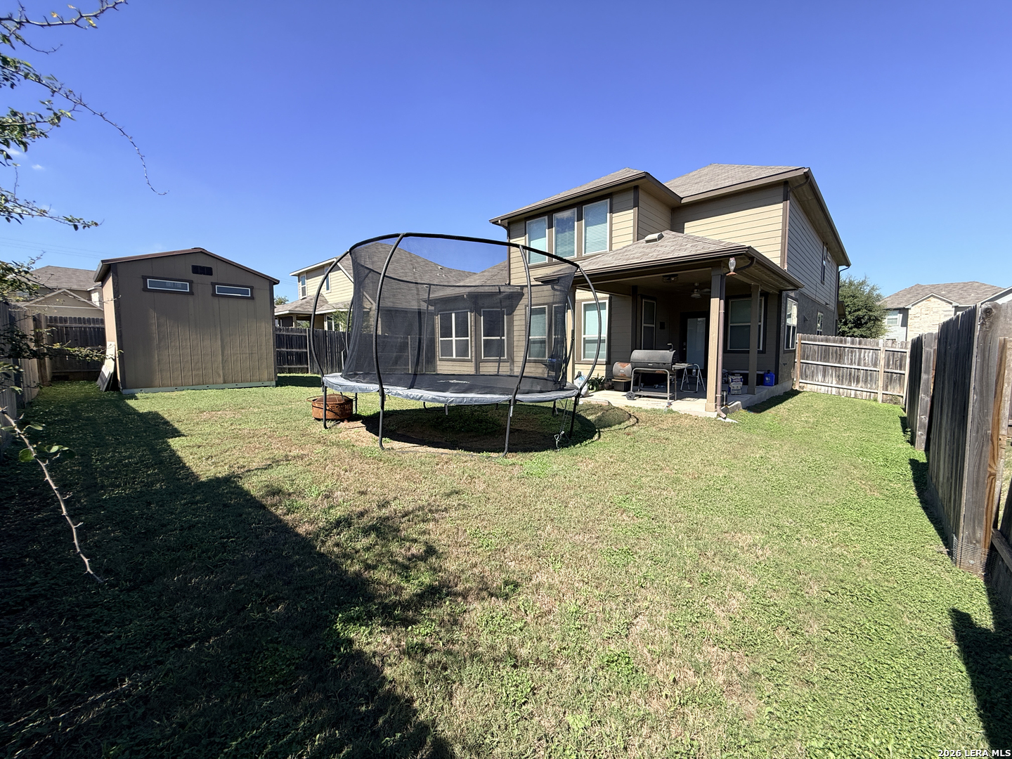 main property photo 33