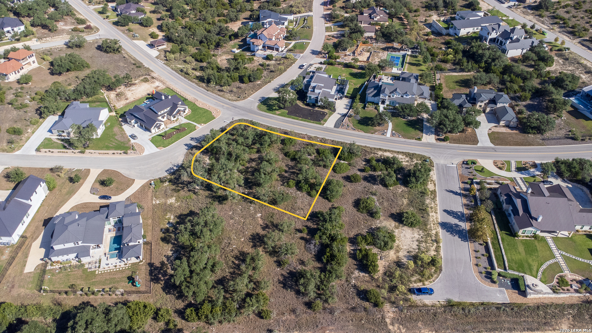 main property photo 8